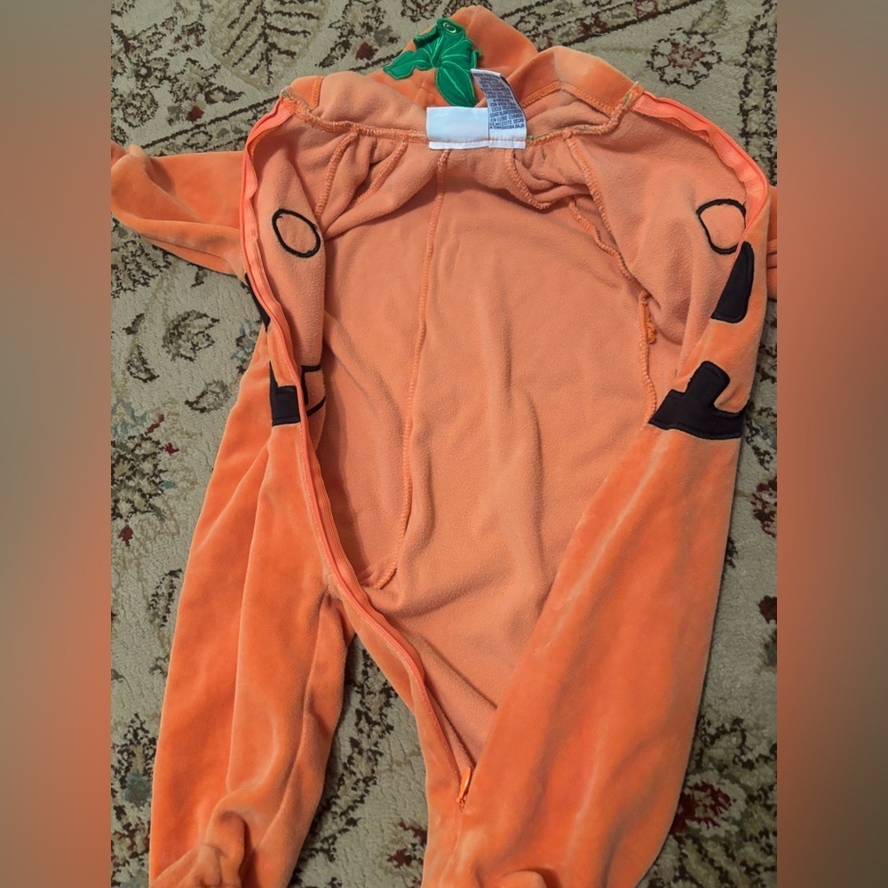 Halloween Pumpkin Costume 3-6 month - Picture 9 of 15